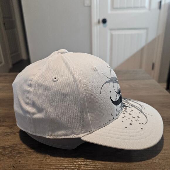 Vintage North Carolina Tar Heels Fitted Hat Cap White Black UNC Large Print TOW - Picture 6 of 9